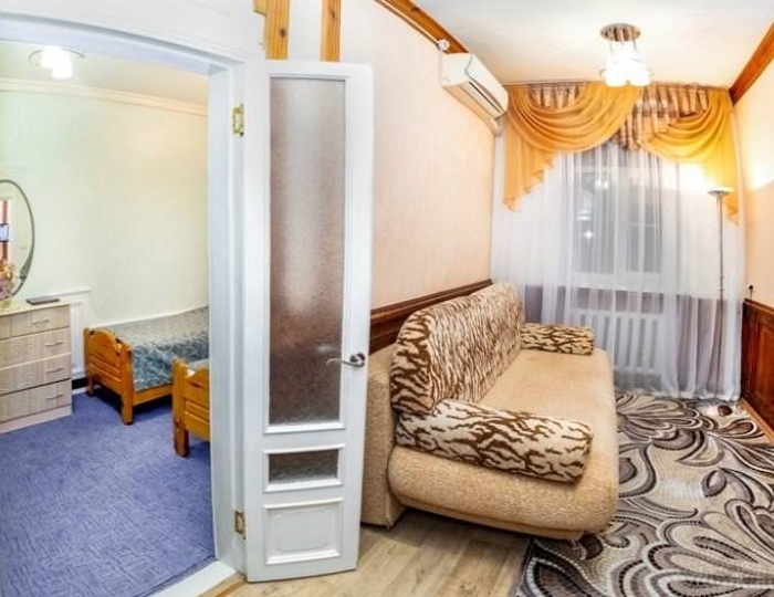 2-комнатный номер люкс с 2 односпальными кроватями (с пансионом) - Санаторий «Рассветы над Бией» Стан-Бехтемир